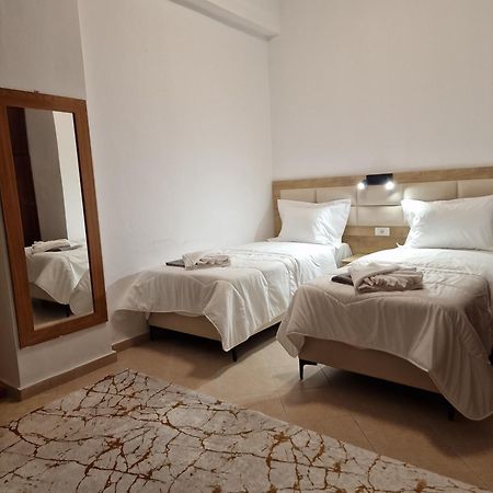 Apartment Antigona Gjirokastër Eksteriør billede