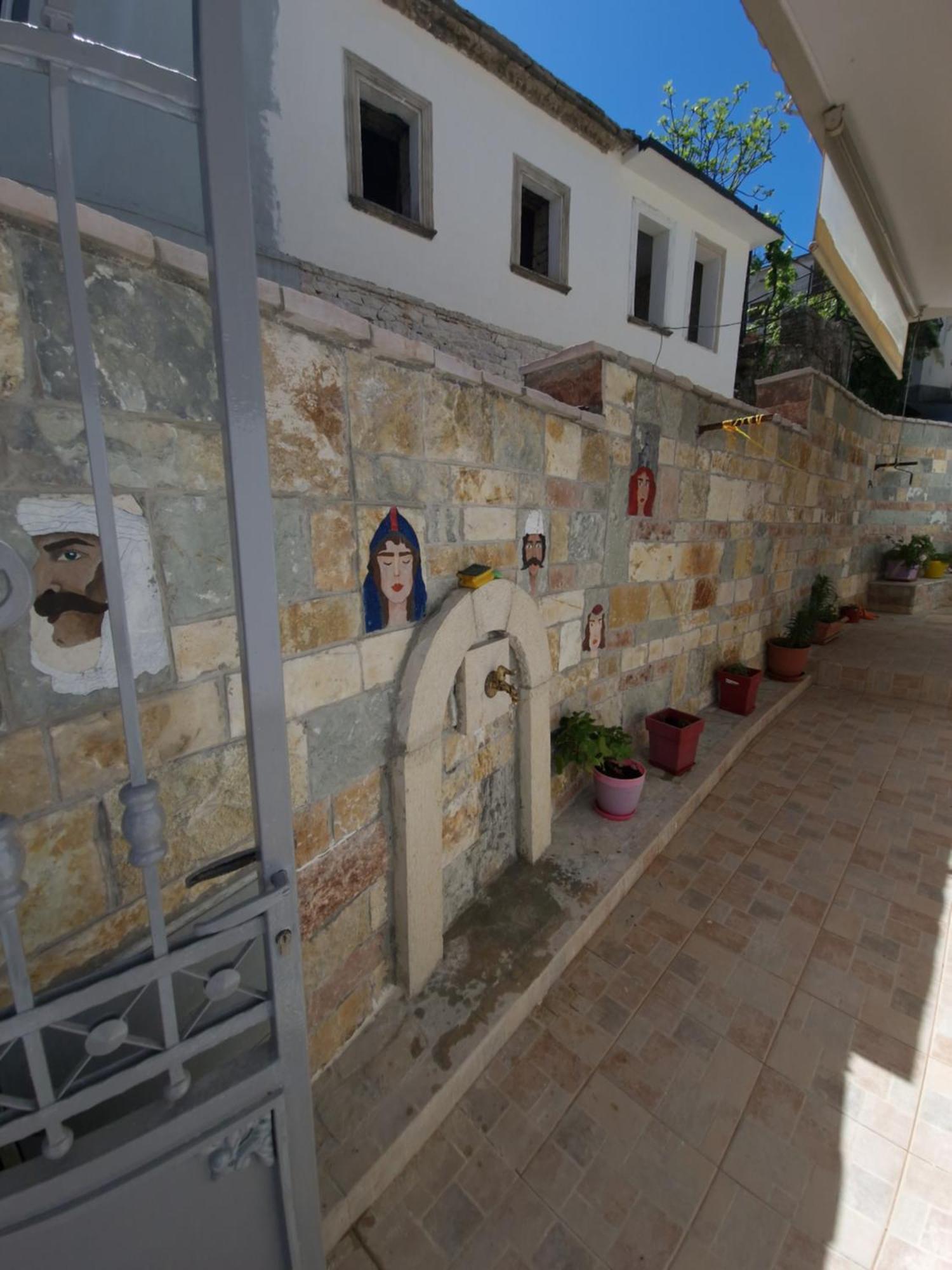 Apartment Antigona Gjirokastër Eksteriør billede