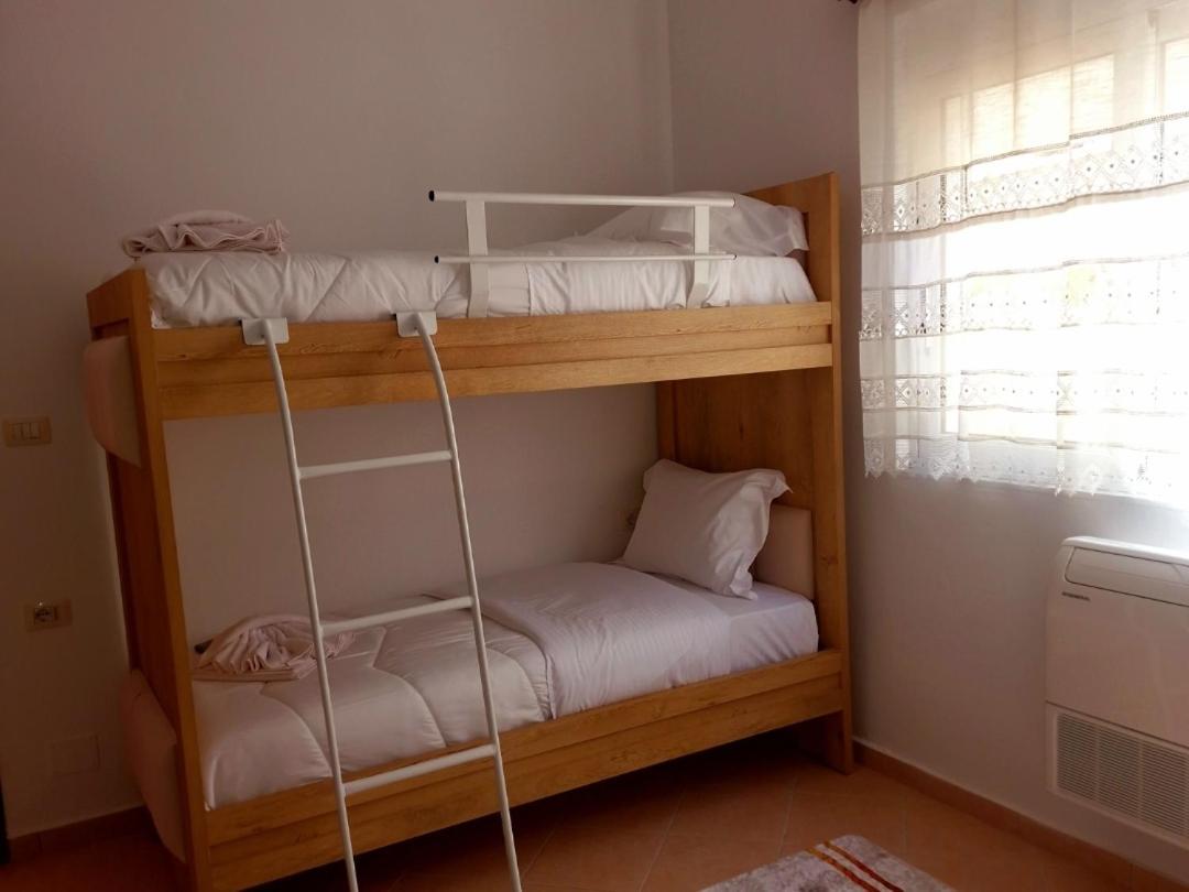 Apartment Antigona Gjirokastër Værelse billede