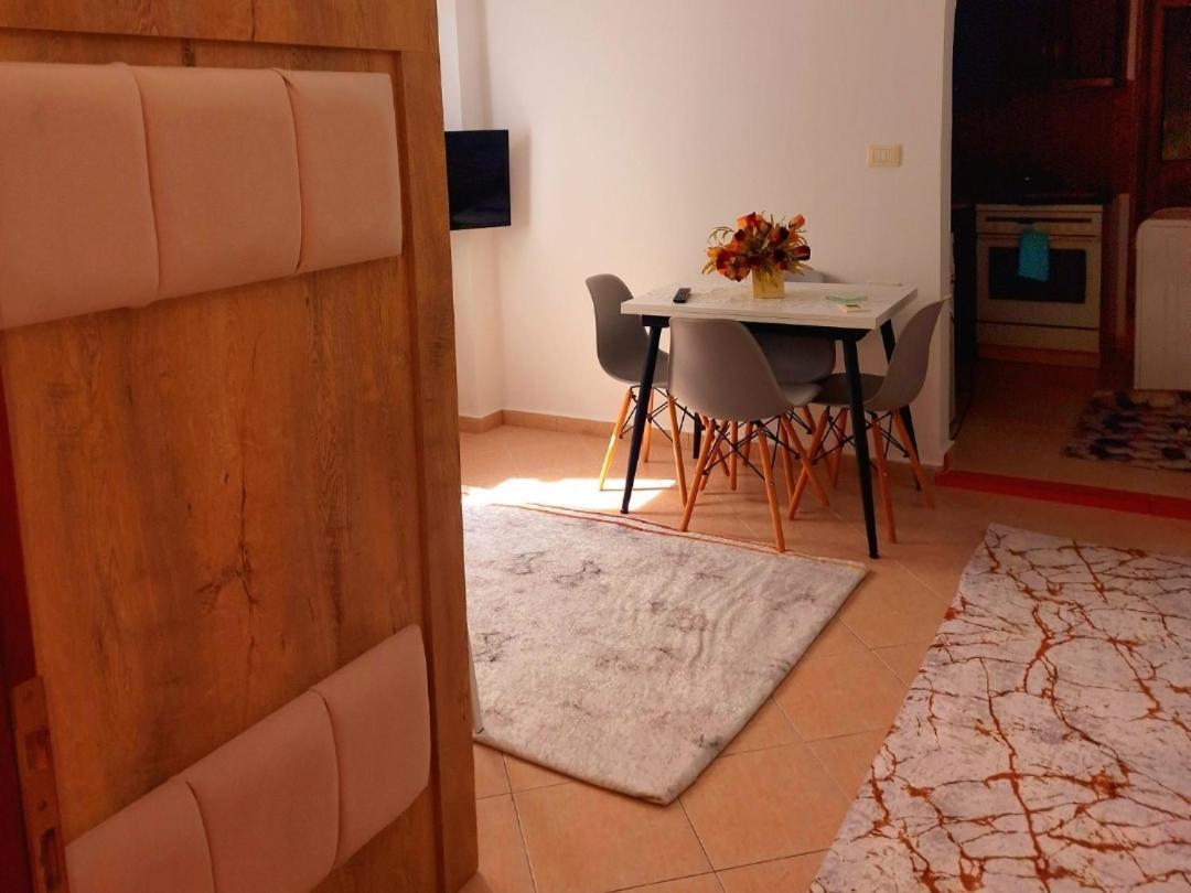 Apartment Antigona Gjirokastër Værelse billede